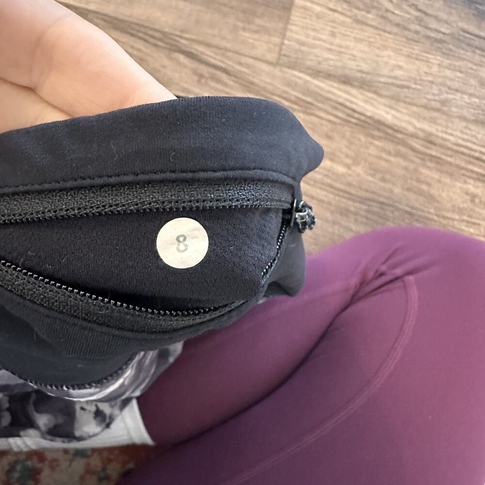 Lululemon Speed Up Short in Mini Obscured Black Size 8 Running - Picture 2 of 5
